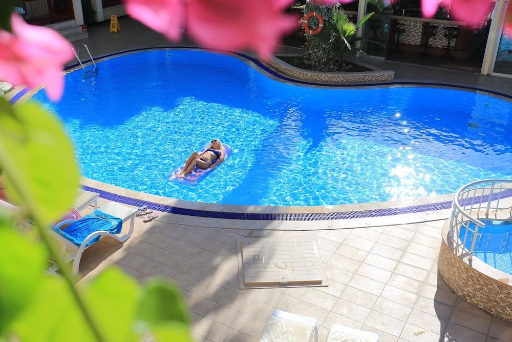 Club Amaris Apartment Marmaris Buitenkant foto