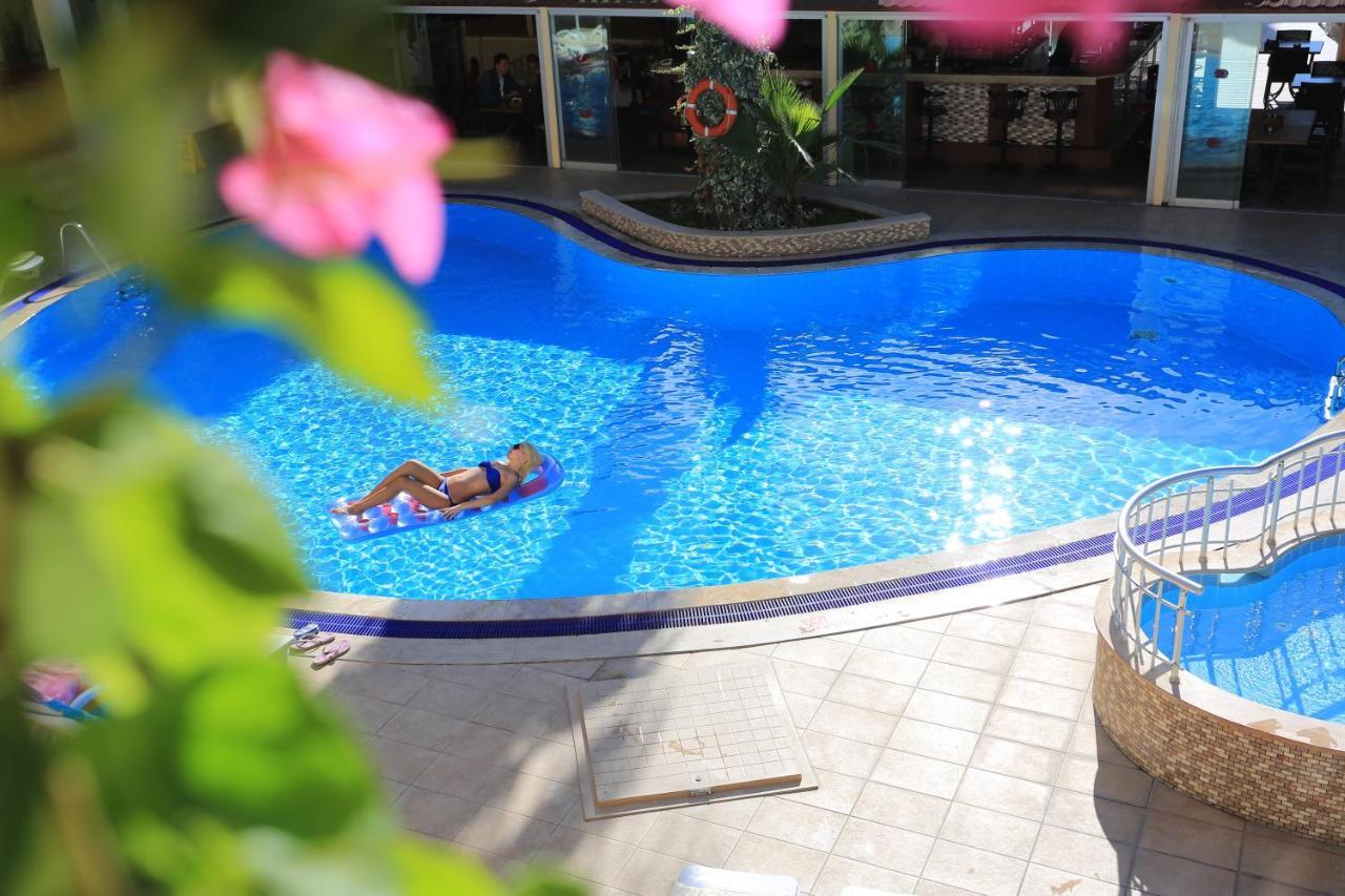 Club Amaris Apartment Marmaris Buitenkant foto